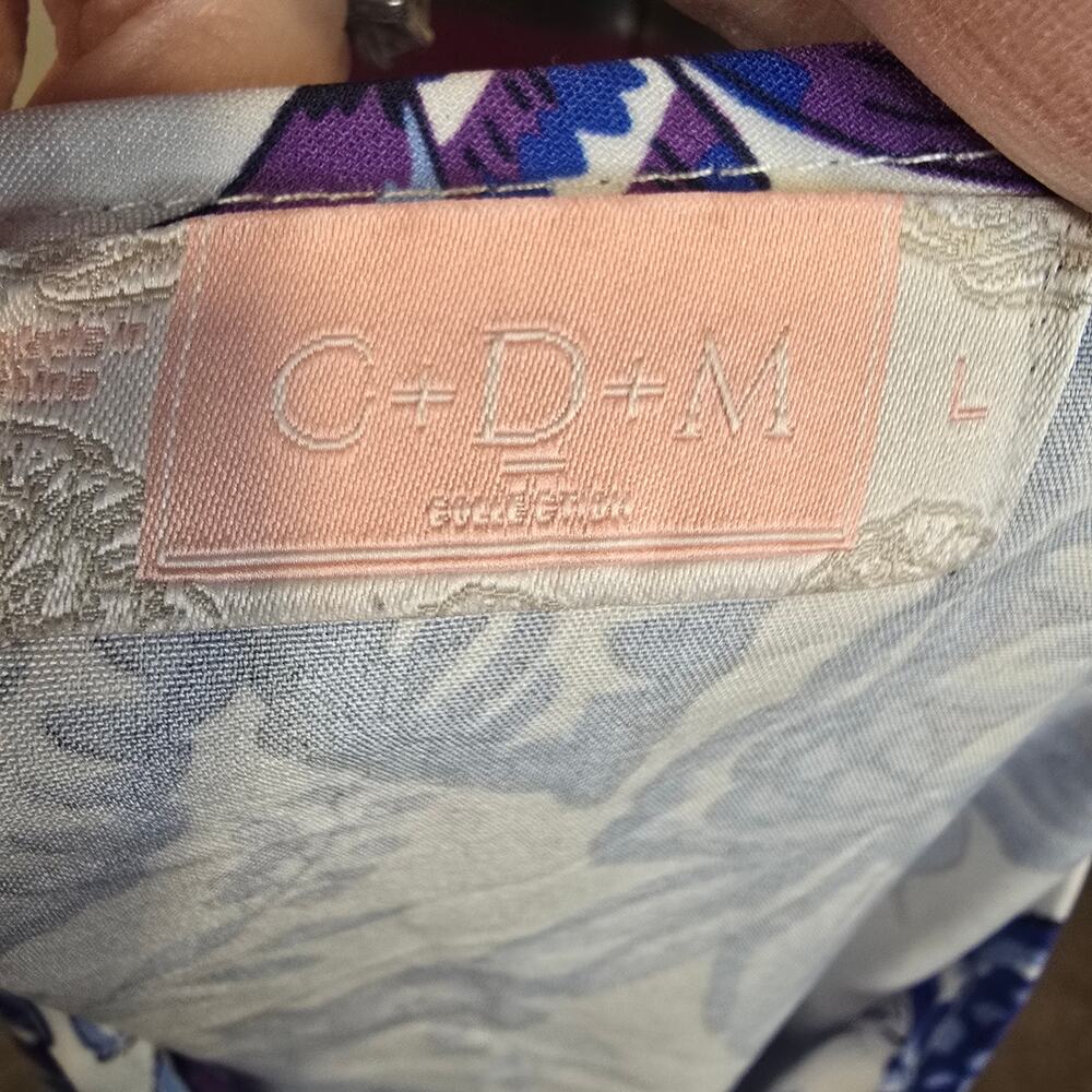 Women's C+D+M Blue Floral Short Sleeve Blouse | Size Large - Picture 10 of 11